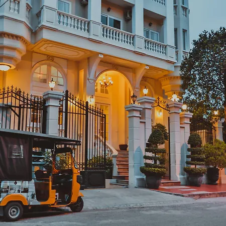 Palace Gate Hotel & Residence By Ehm-3